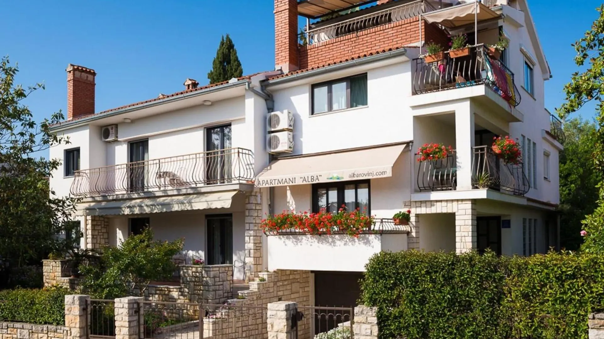 רוביני Apartments Alba - Studio Apartment Ninfea קרואטיה